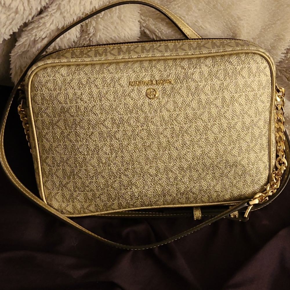 Micheal Kors Purse